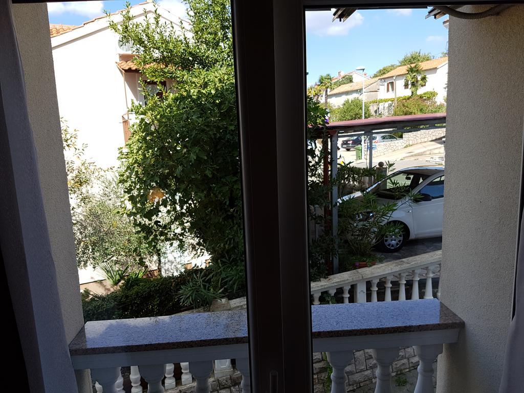 Guesthouse Villa Adria Malinska Eksteriør bilde